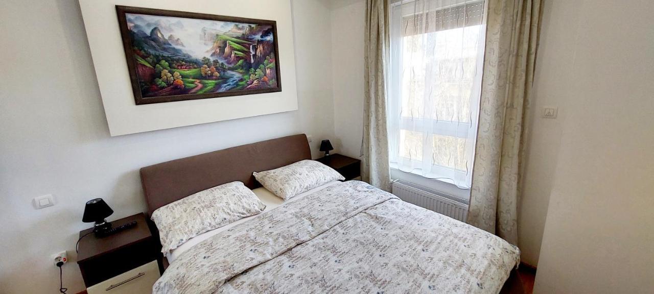 Extra Apartman Banja Luka Esterno foto